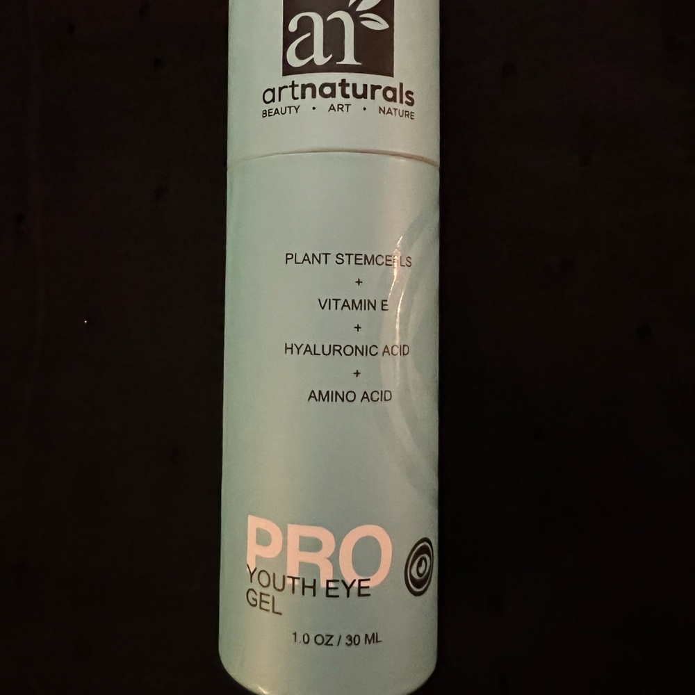 NOT FOR SALE 
PRO YOUTH EYE GEL